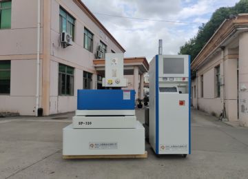 國內(nèi)線切割機(jī)床的發(fā)展-仁光 國內(nèi)線切割機(jī)床的發(fā)展-仁光